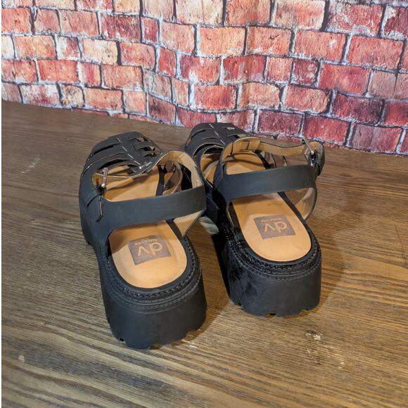 .DV by Dolce Vita Loera Black Faux Leather Chunky Fisherman Sandals Size 9 - Picture 7 of 9
